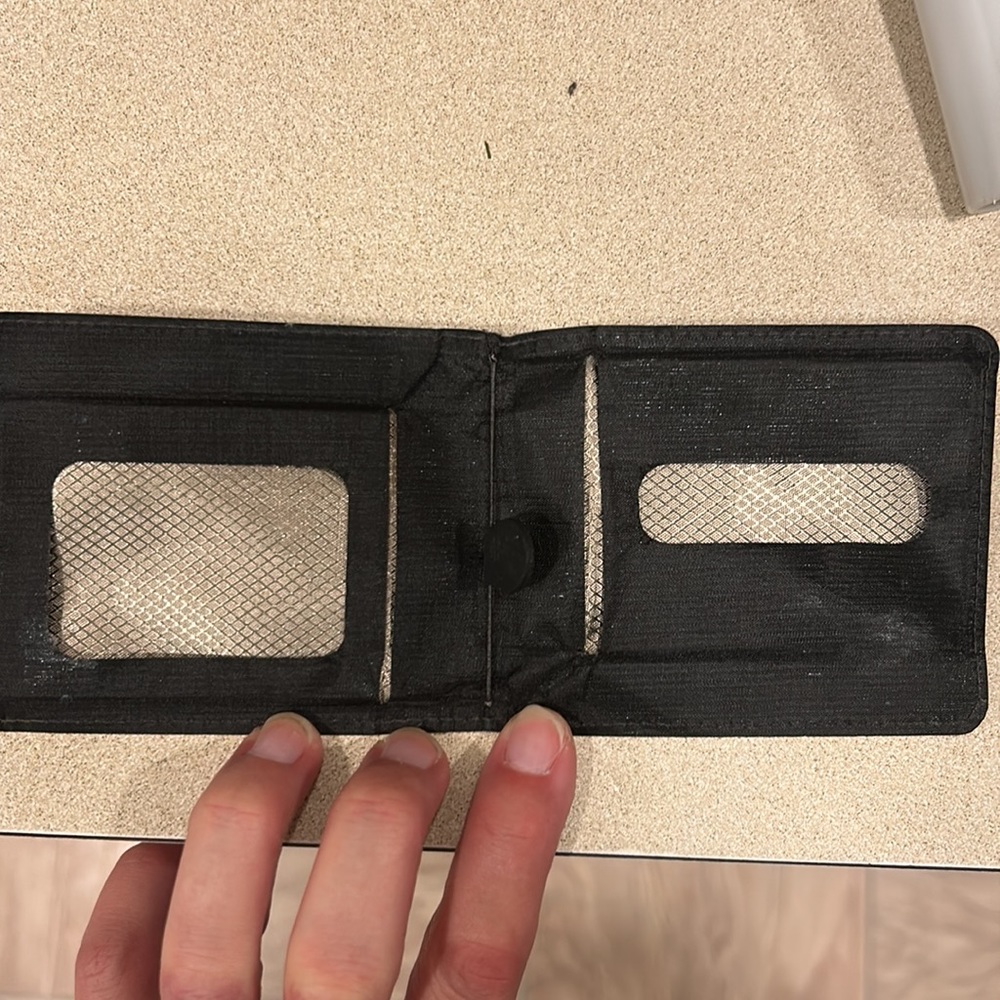Wallet - Picture 4 of 4
